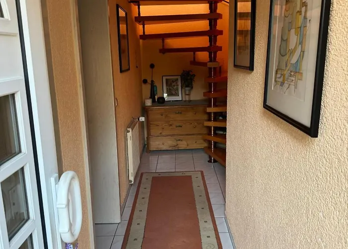 Gaestehaus Schroeder 여관 *