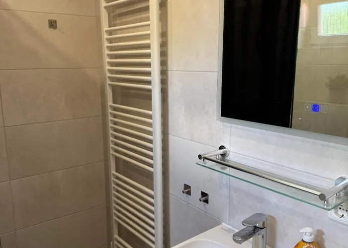 여관 Gaestehaus Schroeder Ober-Florsheim